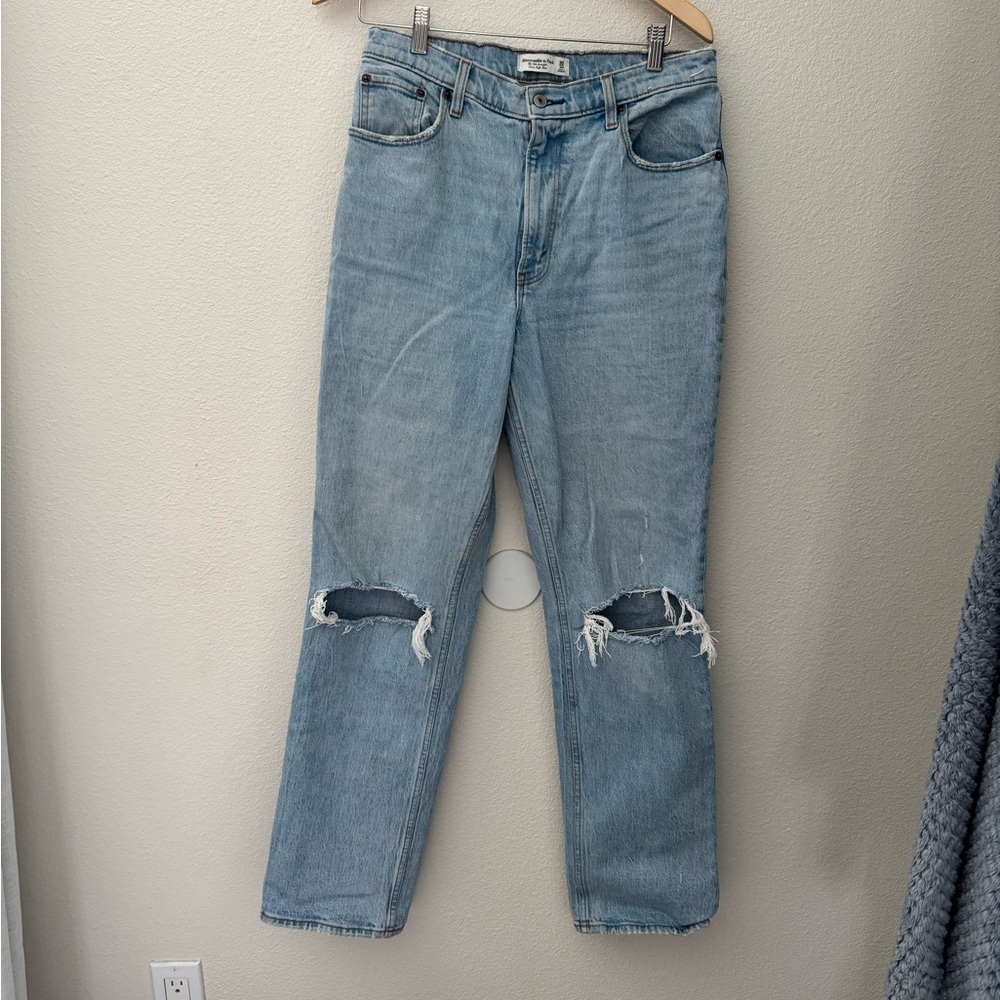 Abercrombie & Fitch Light Blue Ultra High Rise Jeans size 30 long